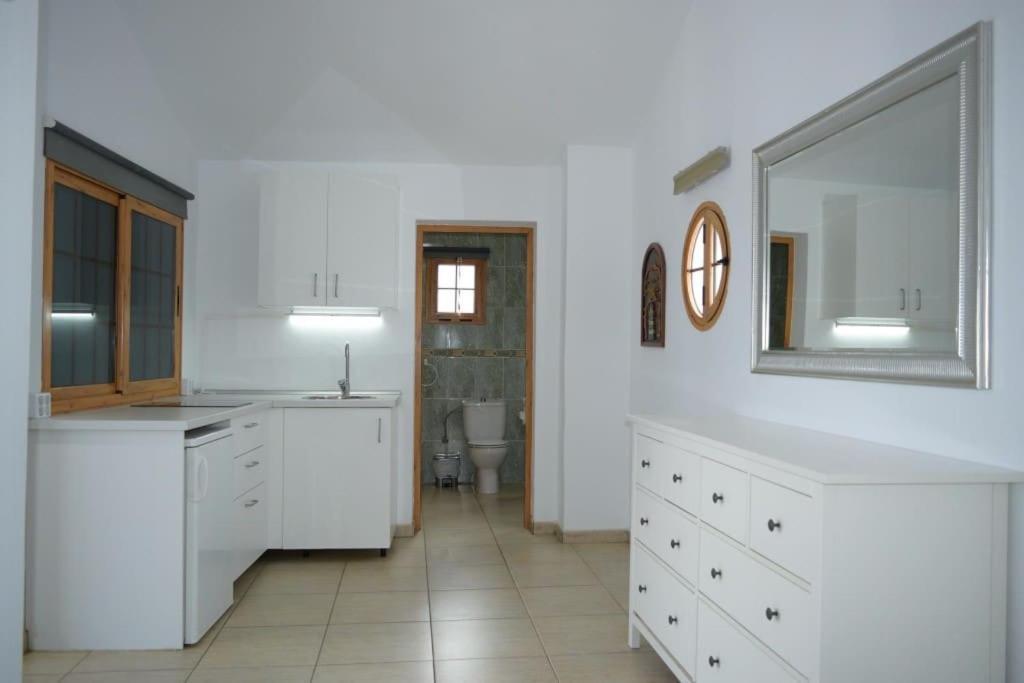 Casita Montana Clara Apartment Punta Mujeres ภายนอก รูปภาพ